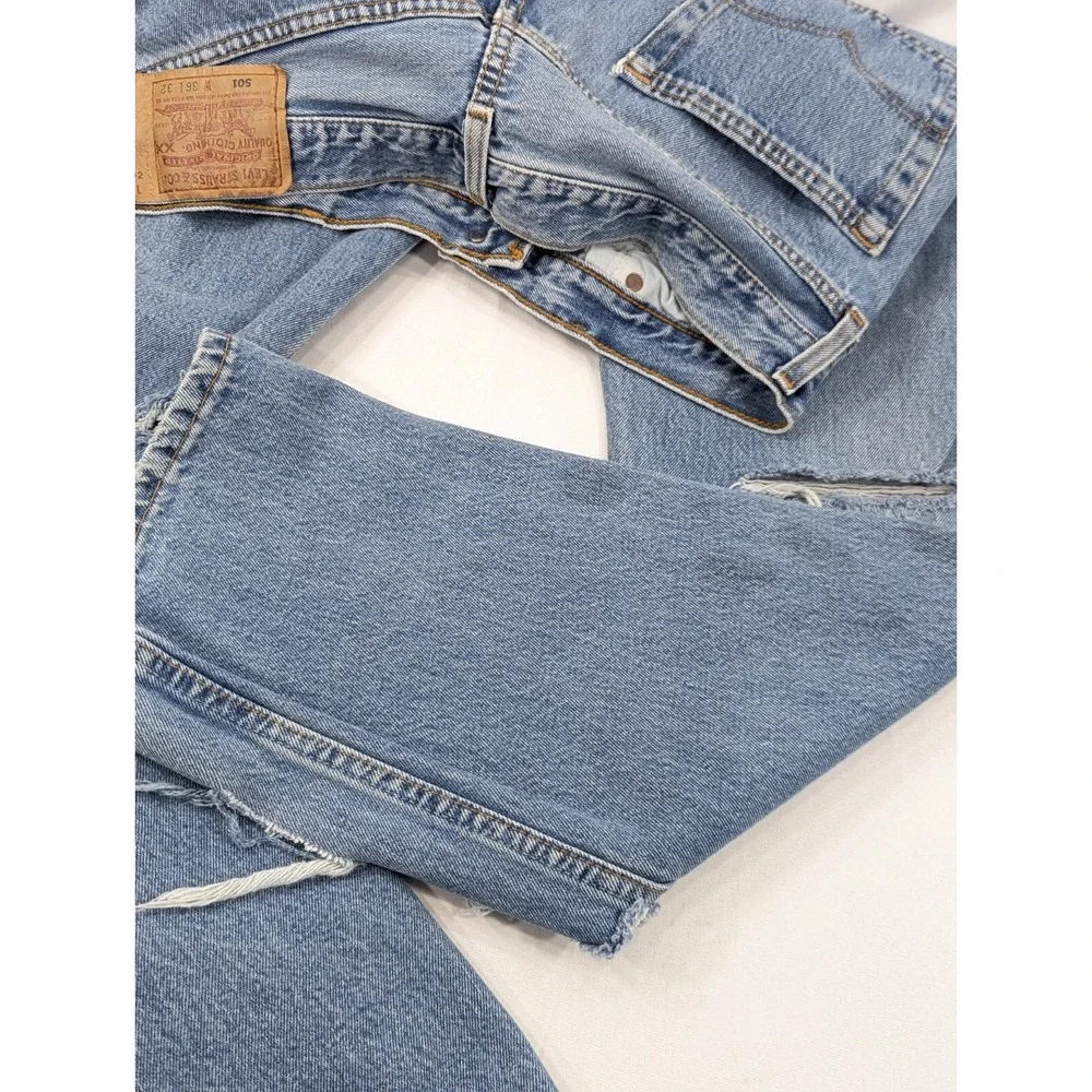 Vintage Levi's 501‎ 34x31 (36x32 Tag) Made In USA Light  Jeans Distressed Ripped